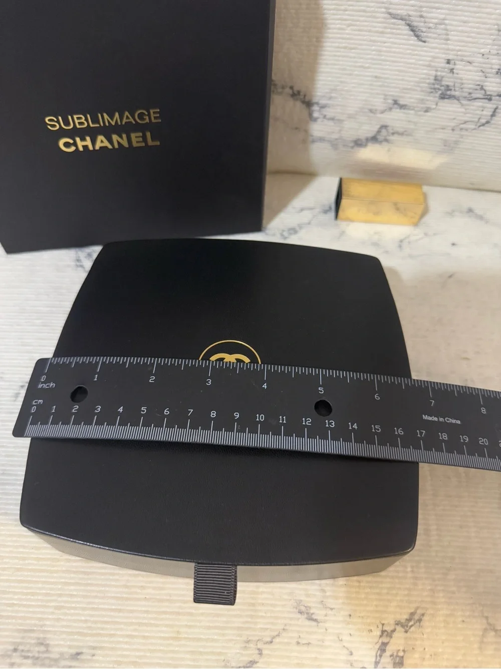 CHANEL Black and Cream Signature Jewelry Case - Picture 8 of 9